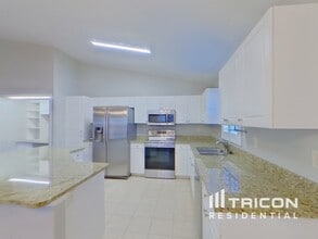 2714 94th St E in Palmetto, FL - Building Photo - Building Photo