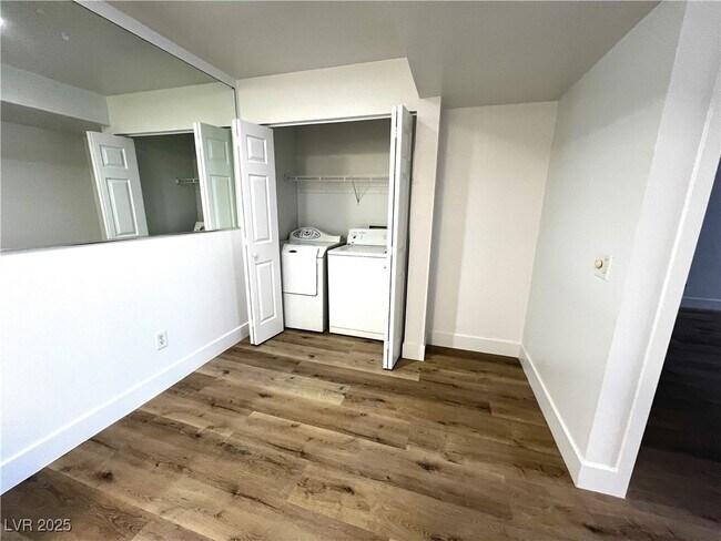 5138 S Jones Blvd in Las Vegas, NV - Building Photo - Building Photo