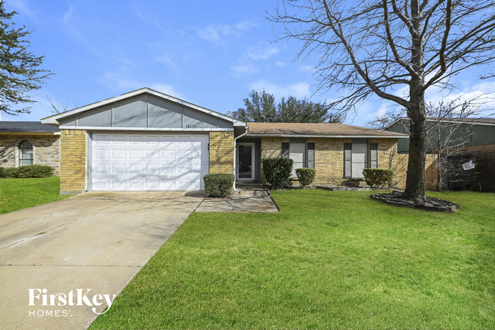 10010 Ironwood Ln in Dallas, TX - Building Photo