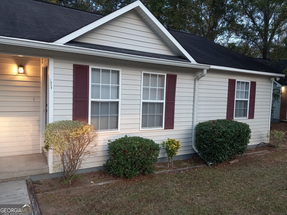 1941 Karen Cir in Milledgeville, GA - Building Photo