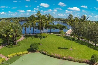 6198 Towncenter Cir in Naples, FL - Building Photo - Building Photo