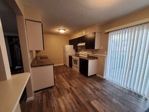 3606 E 41st St in Des Moines, IA - Building Photo - Building Photo