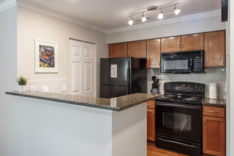 2518 Cranbrook Lane, Unit #11 in Charlotte, NC - Building Photo - Building Photo