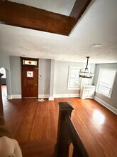 415 E Sanger St in Philadelphia, PA - Foto de edificio - Building Photo