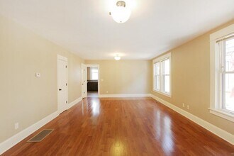 843 Cherry St SE in Grand Rapids, MI - Building Photo - Building Photo