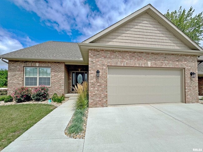 property at 7615 Walnut Bend Dr