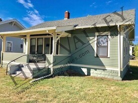 16 Blakely Ave in Terre Haute, IN - Building Photo