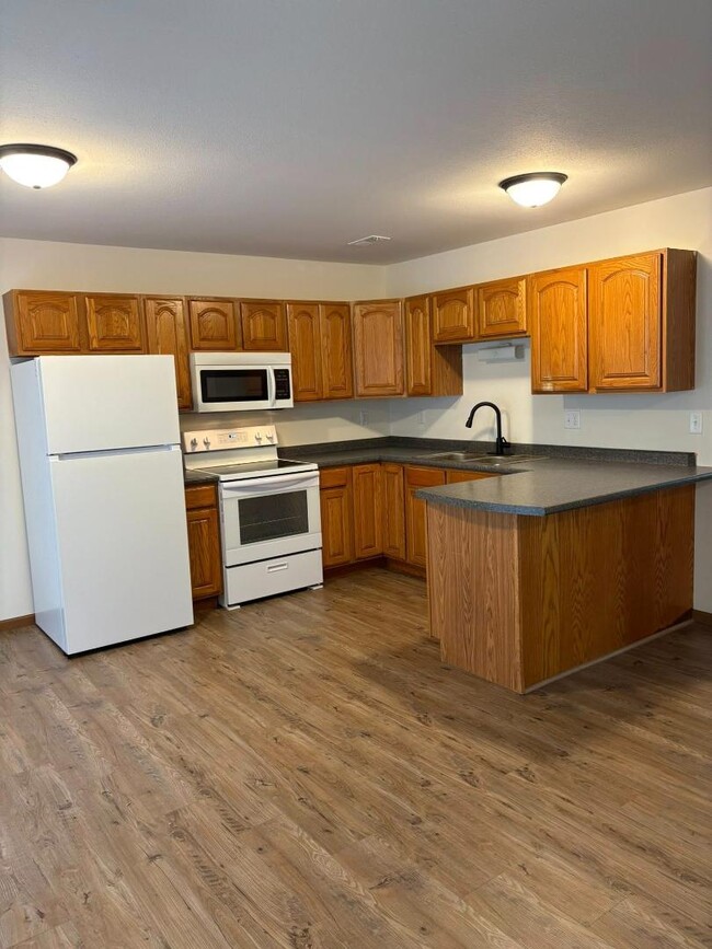 property at 100 Aldergate St