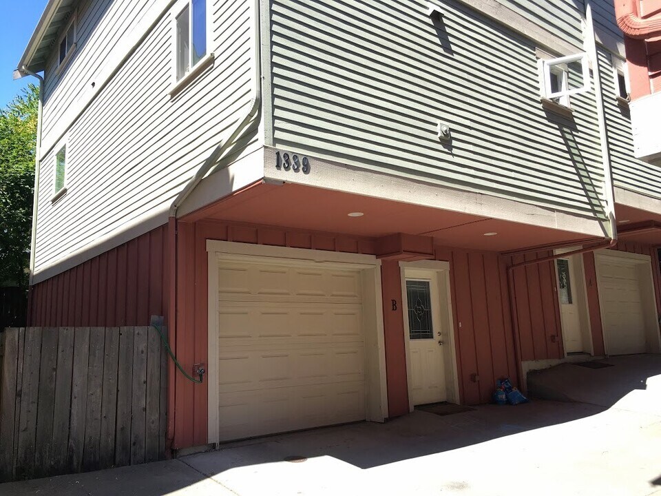 1339 14th Ave S in Seattle, WA - Building Photo