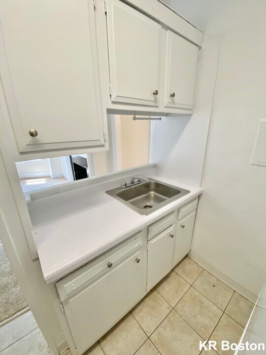 1213 Beacon St in Brookline, MA - Foto de edificio