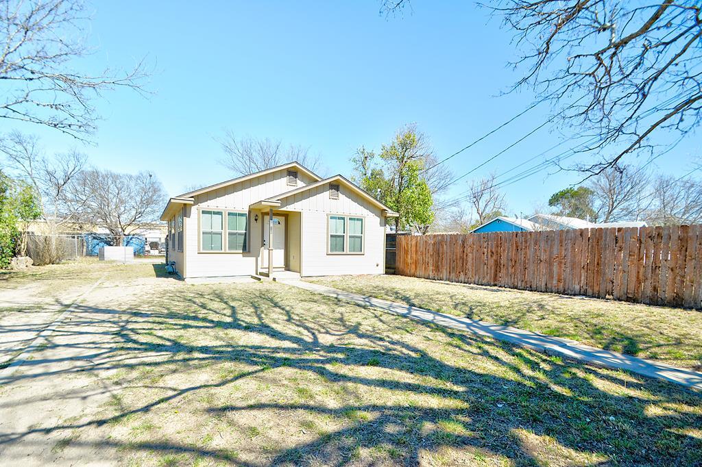 2910 Memorial Blvd in Kerrville, TX - Building Photo