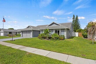 8441 Winnipesaukee Way in Wellington, FL - Building Photo - Building Photo