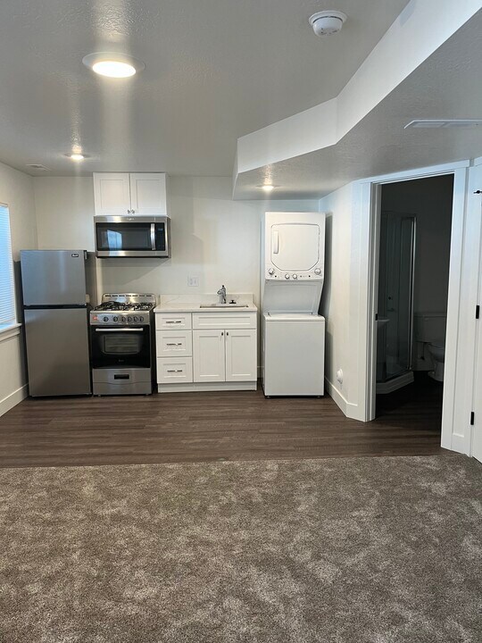 731 N 160 E in Tooele, UT - Building Photo