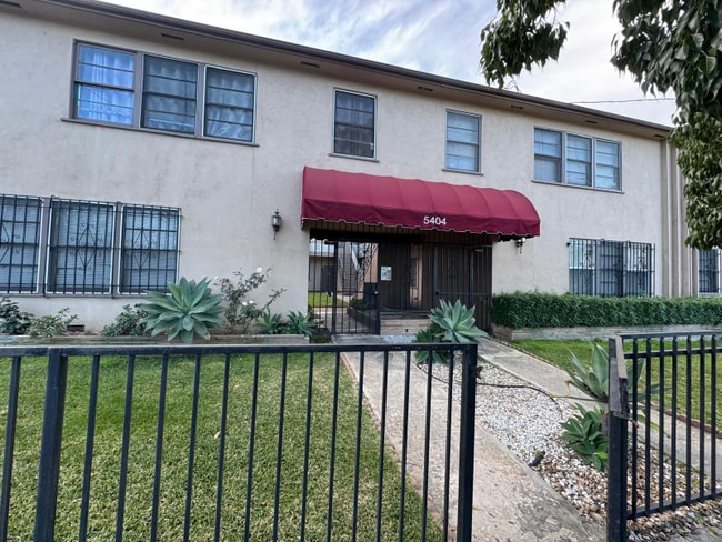 5404 La Mirada Ave
