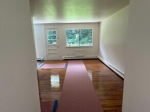 39 Rome Ave in Bedford Hills, NY - Building Photo - Building Photo
