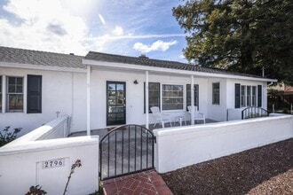 2796 Cowper St in Palo Alto, CA - Building Photo - Building Photo