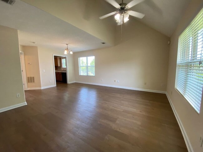 218 Bridgewater Cir in Athens, GA - Building Photo - Building Photo