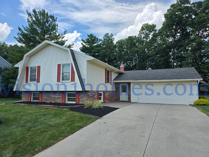 3614 N Amblewood Cir in Cridersville, OH - Building Photo