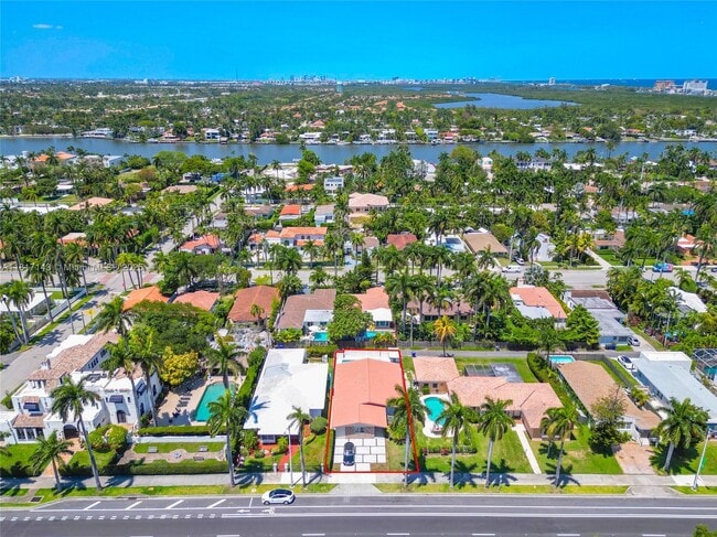 1045 Hollywood Blvd in Hollywood, FL - Building Photo - Building Photo