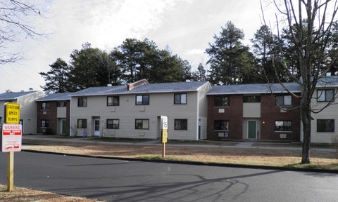 Royal Gardens in Concord, NH - Building Photo