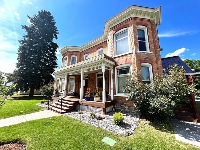 property at 306 S 3rd St W