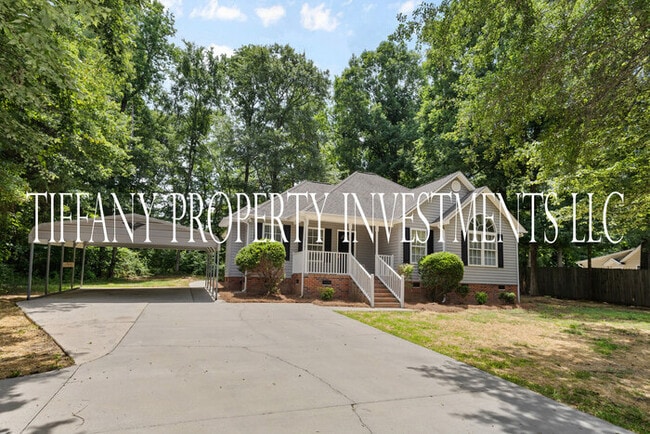 property at 1922 Manning Pl