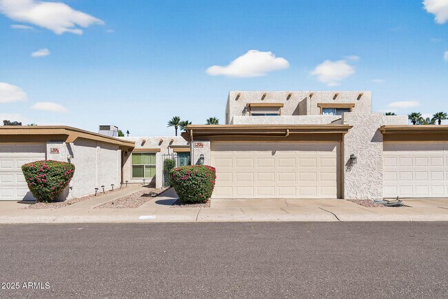 258 W Maya Dr in Litchfield Park, AZ - Building Photo - Building Photo