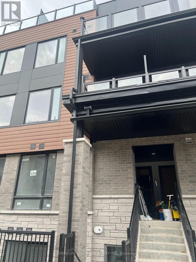 117 Marydale Ave in Markham, ON - Building Photo - Building Photo