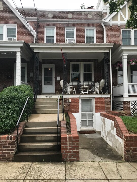 2405 Huidekoper Pl NW in Washington, DC - Building Photo