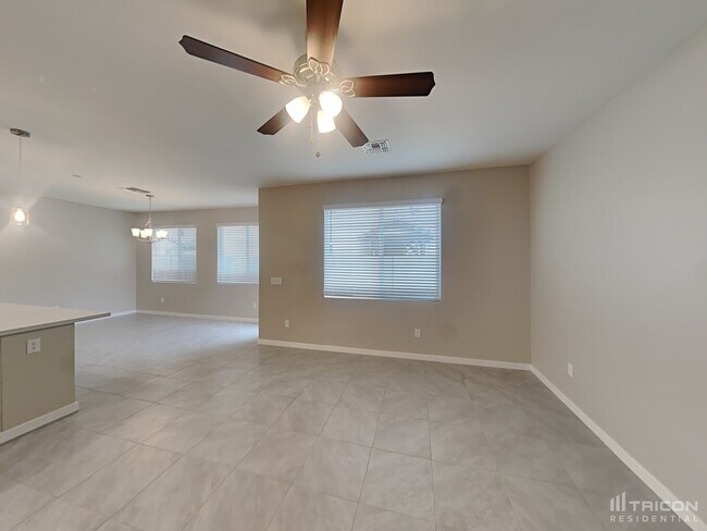 1337 N Parkcrest in Mesa, AZ - Building Photo - Building Photo