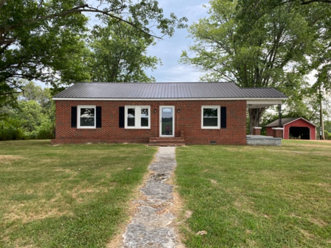 1036 Blue Springs Rd