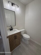 110 W Bayou Pkwy in Lafayette, LA - Building Photo - Building Photo