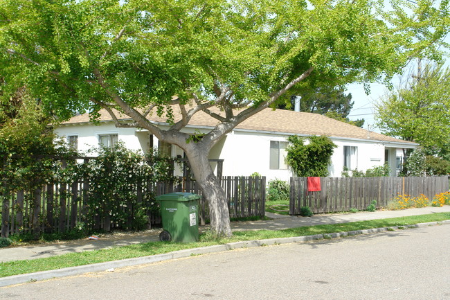 2550 Mabel St in Berkeley, CA - Building Photo - Building Photo