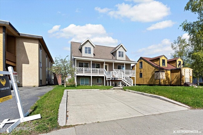 437 E 14th Ave in Anchorage, AK - Building Photo - Building Photo