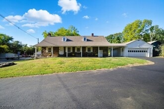292 Main Rd in Montville, NJ - Building Photo - Building Photo