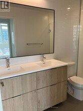 25 Nicholas Ave in Toronto, ON - Building Photo - Building Photo