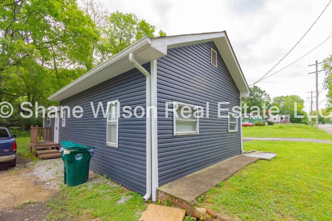 2118 N Chamberlain Ave in Chattanooga, TN - Building Photo