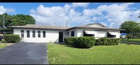 2901 NW 187th St in Miami Gardens, FL - Foto de edificio - Building Photo