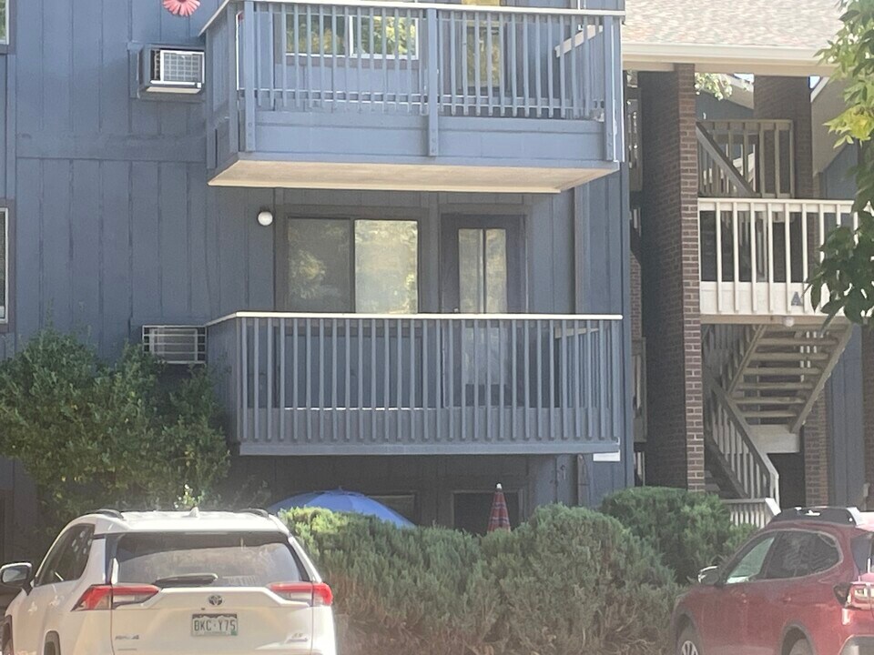 2800 Kalmia Ave, Unit A210 in Boulder, CO - Building Photo