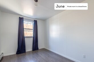 Room in Shared 4 bed/2 bath home in New York, NY - Building Photo - Building Photo