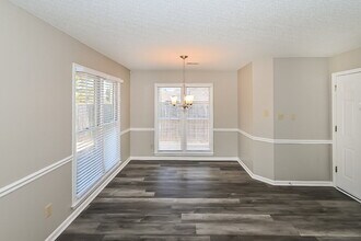 7976 Tankard Dr in Memphis, TN - Foto de edificio - Building Photo