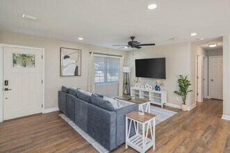 151 N Lorraine Dr in Mary Esther, FL - Building Photo - Building Photo