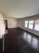 3425 Altamont Rd in Cleveland, OH - Foto de edificio - Building Photo