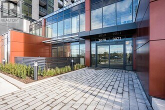 3071 Trafalgar Rd in Oakville, ON - Building Photo - Building Photo