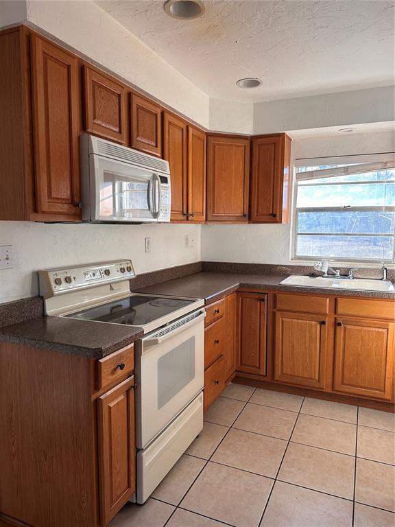 4607 7th Ave W in Bradenton, FL - Building Photo - Building Photo