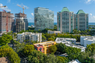 Grove House Lofts in Miami, FL - Building Photo - Building Photo