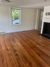 292 Nashua St, Unit 1 in Milford, NH - Building Photo - Building Photo