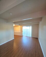 71 Navajo Drive in Salinas, CA - Foto de edificio - Building Photo