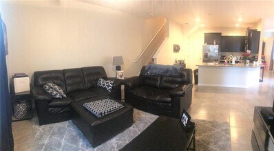 3804 Silverlake Way in Wesley Chapel, FL - Building Photo - Building Photo