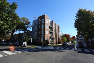 284 15th St SE in Washington, DC - Building Photo - Building Photo